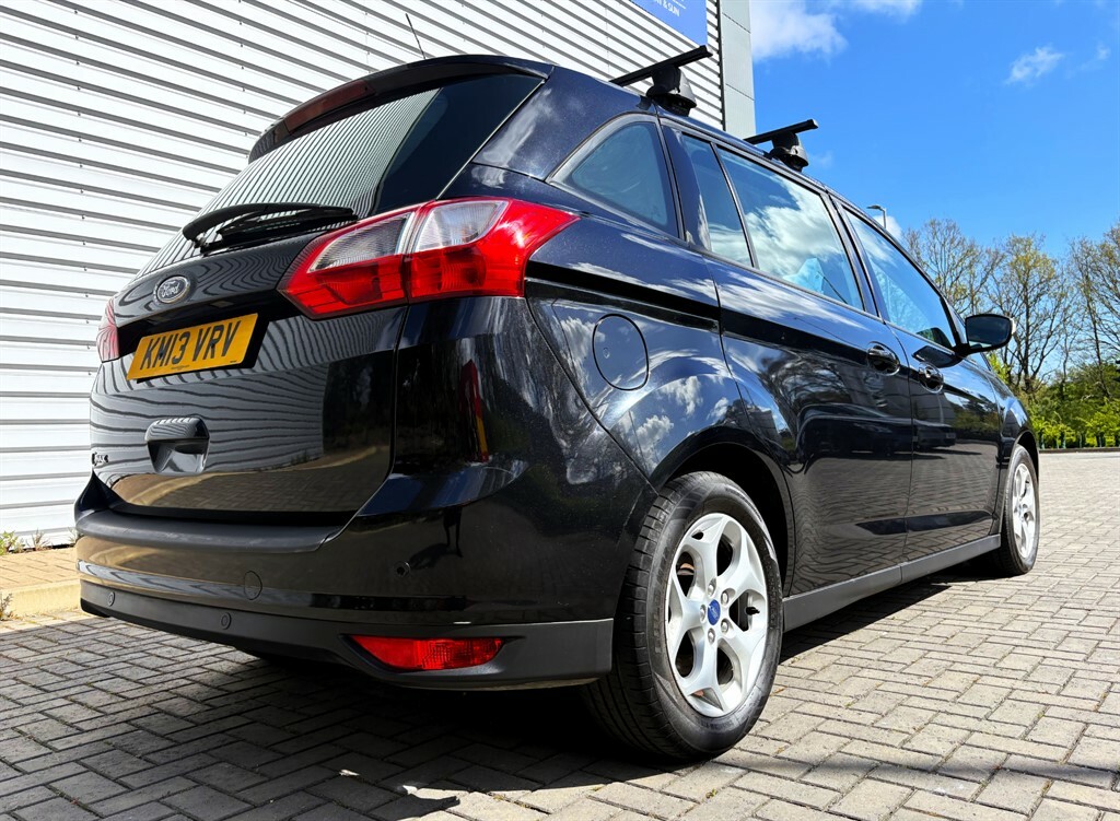 Ford Grand C-Max Grand Zetec Tdci Great Value 7 Seater KM13VRV Black #4