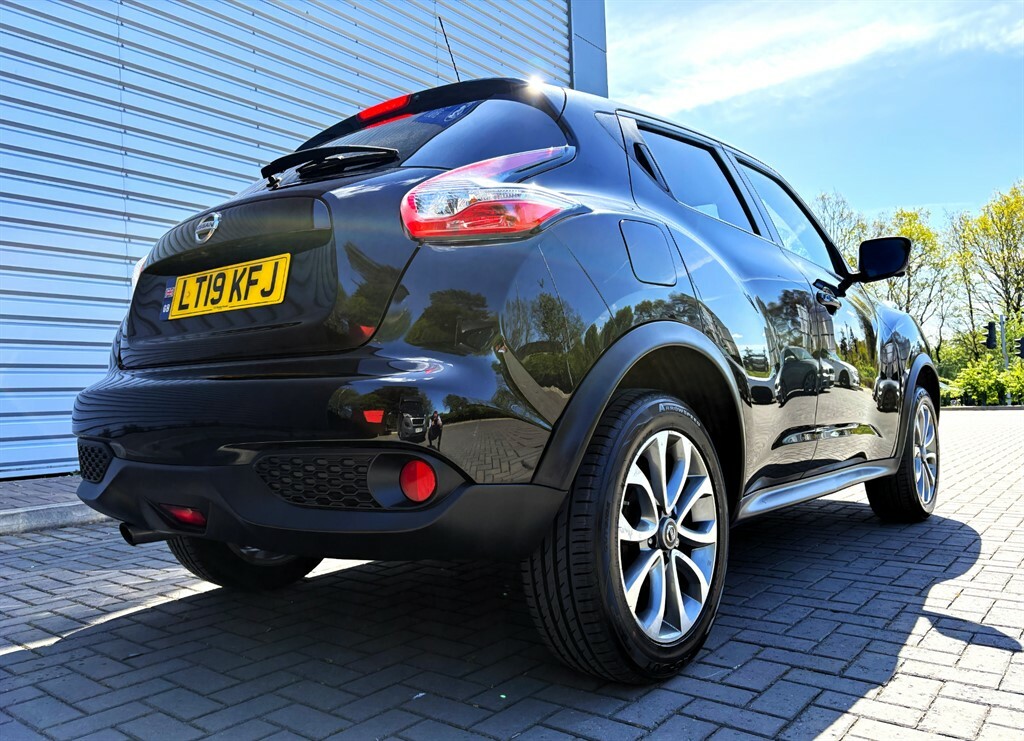Nissan Juke Tekna Great Spec Heated Leather Seats Sat Nav And LT19KFJ Black #4