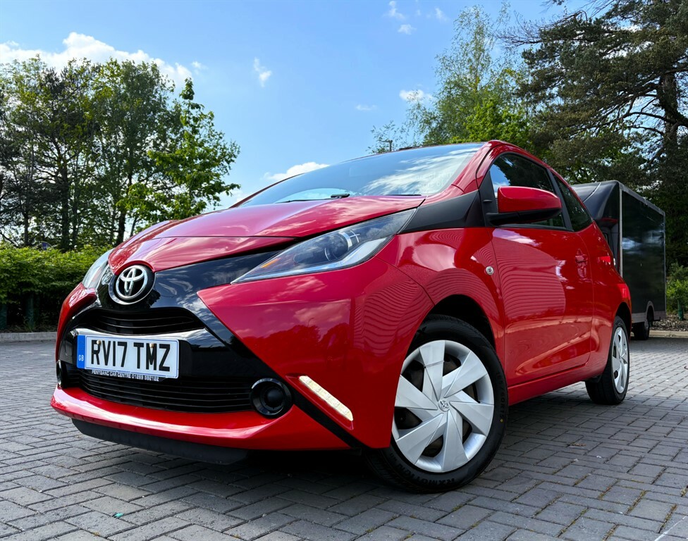Toyota Aygo Vvt-i X-play Great Spec And Only 20 Ayear Road Ta Red