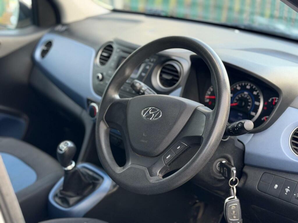 Hyundai I10 1.0 Se Euro 5 201414 FD14YVJ Silver #2