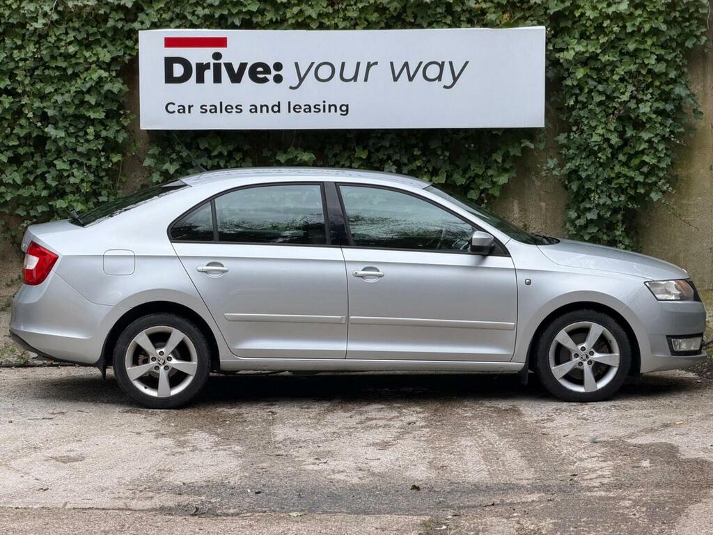 Skoda Rapid Hatchback 1.6 Tdi Elegance Dsg Euro 5 201414 RO14CVC Silver #5