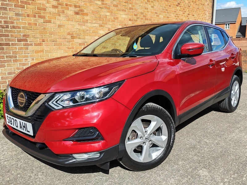 Nissan Qashqai 1.3 Dig-t Acenta Premium SO70AHL Red #6