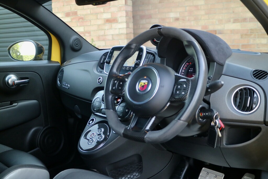 Abarth 595 Hatchback 1.4 Abarth My16 Competizione 1.4 Tjet 18 M500GOS Yellow #6