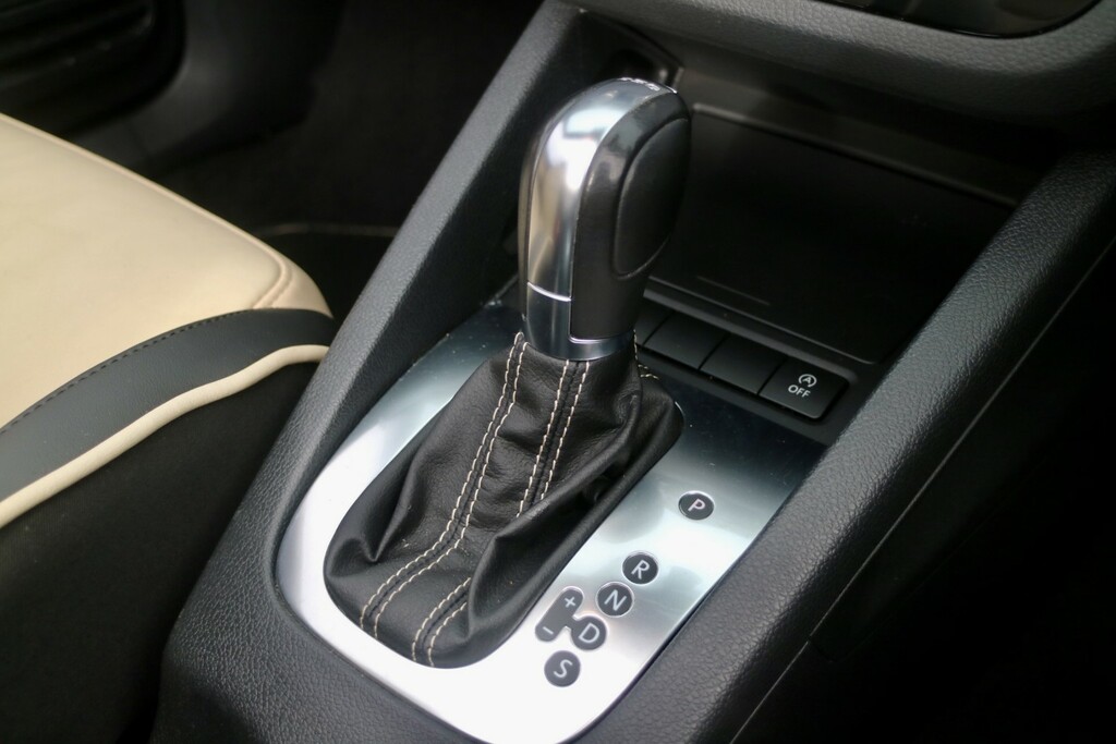 Volkswagen EOS Exclusive Tdi Bluemotion Technology White #38
