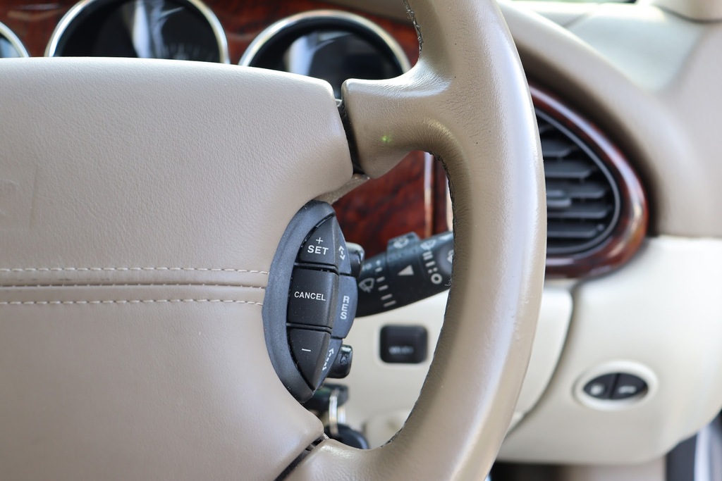 Jaguar XKR 4.2 Silver #15