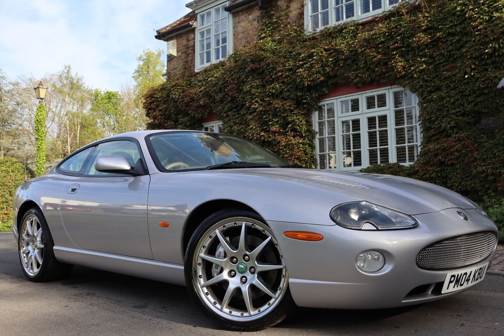 Jaguar XKR 4.2 Supercharged Coupe Silver