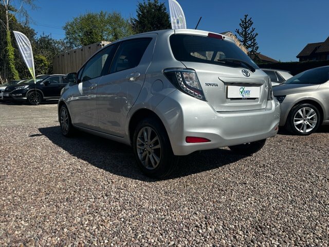 Toyota Yaris 1.33 Dual Vvt-i Icon Plus Hatchback Man PK14BOH Silver #4
