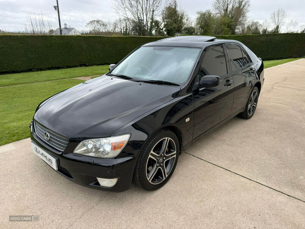 Lexus IS 200 2.0 Se Black