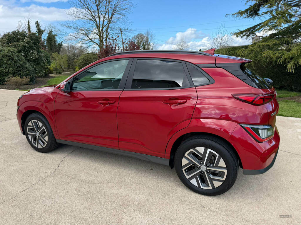 Hyundai Kona 100Kw Premium 39Kwh EJ71NPC Red #6