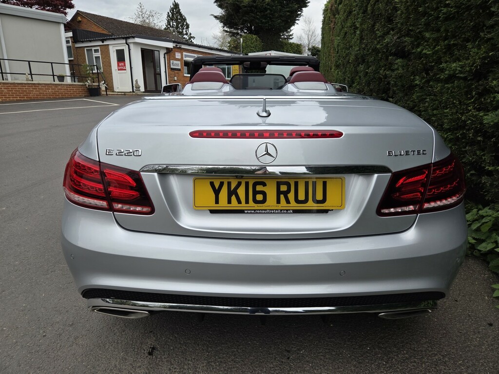 Mercedes-Benz E Class Convertible 2.1 E220 Bluetec Amg Line Premium Silver #6
