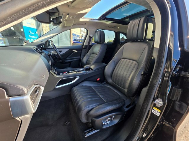 Jaguar F-Pace 2019 2.0 D180 Portfolio Suv Awd Eu OE19NMM Black #3