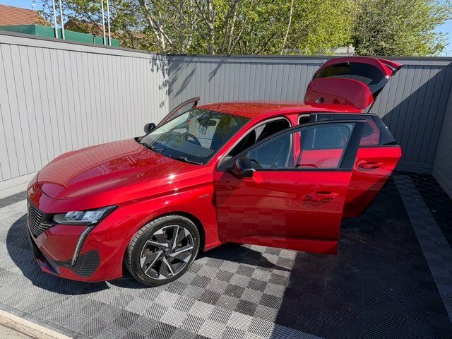 Peugeot 308 SW 2022 1.6 12.4Kwh Allure Premium Estate RK22ZGN Red #6