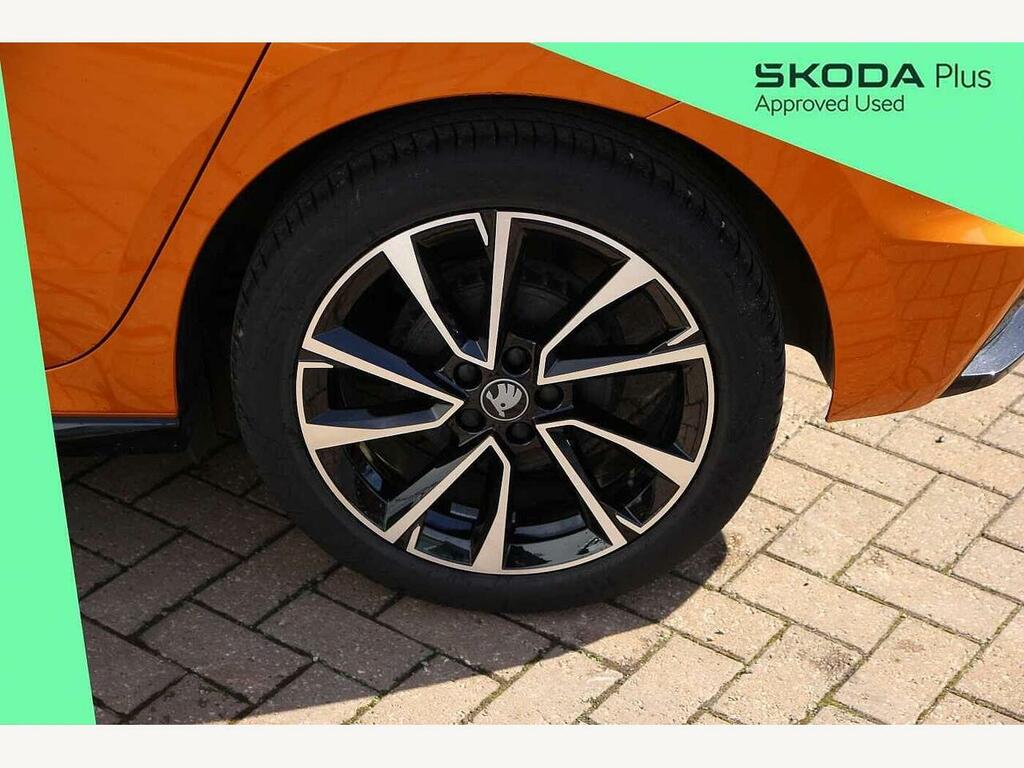 Skoda Fabia 2025 1.0 Tsi 116 Monte Carlo Edition Dsg DC25MYM Orange #5