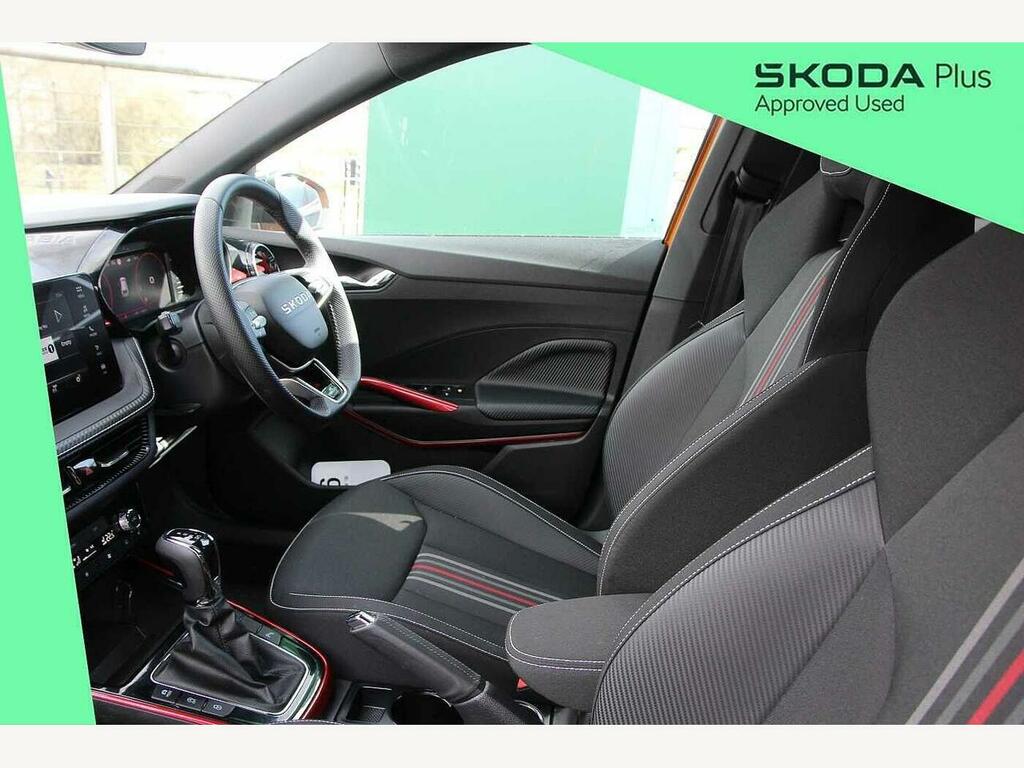 Skoda Fabia 2025 1.0 Tsi 116 Monte Carlo Edition Dsg DC25MYM Orange #2