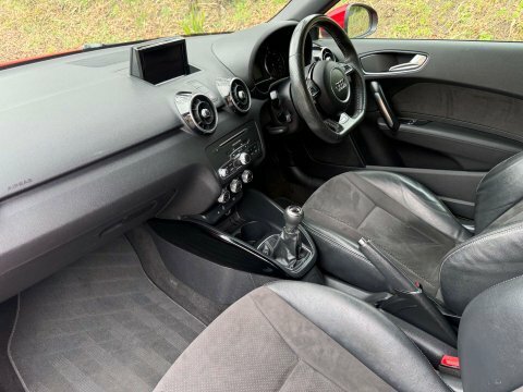 Audi A1 1.4 A1 Black KT67POV Red #2