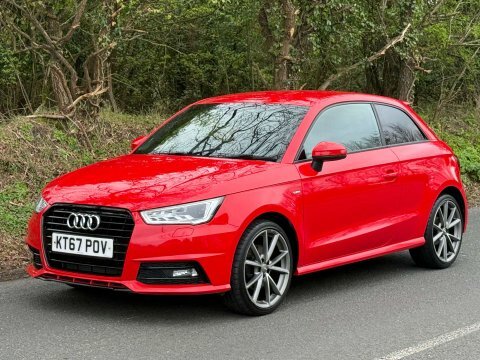 Audi A1 1.4 A1 Black Red