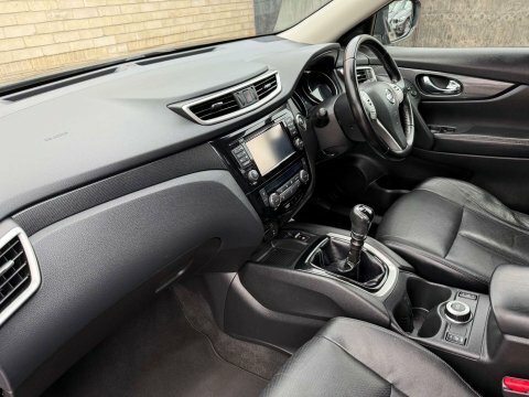 Nissan X-Trail 1.6 X-trail Tekna YP16EFL Black #2
