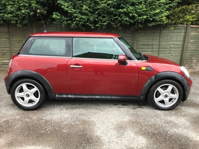 Mini Hatch 1.4 Red #5