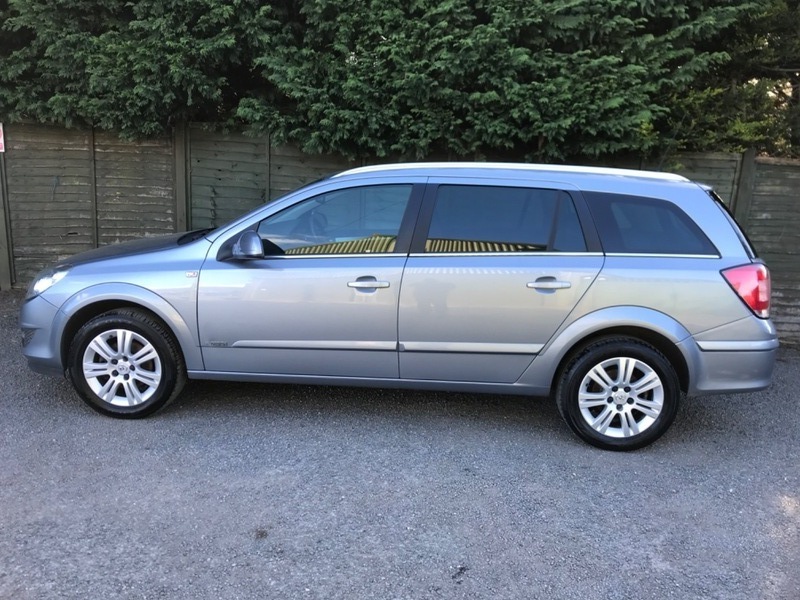 Vauxhall Astra 1.8 Design Estate Silver #5
