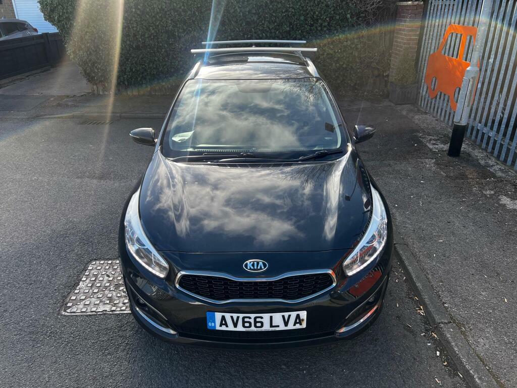 Kia Ceed 1.6 Crdi 2 Sportswagon Euro 6 S S AV66LVA Black #2