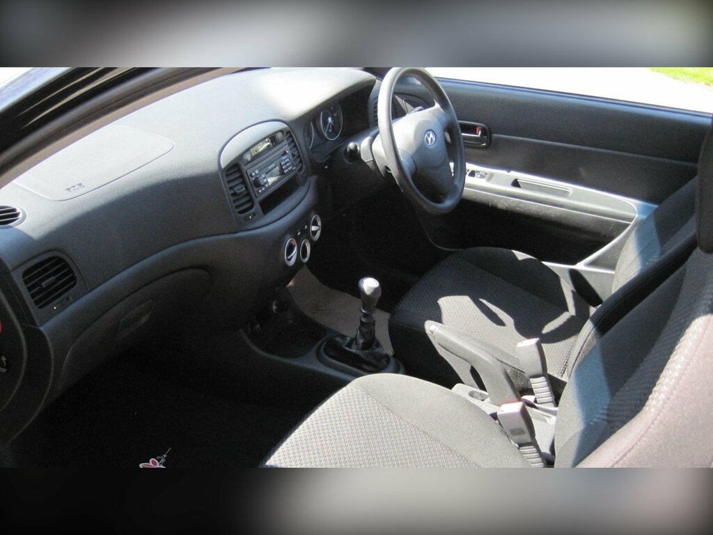 Hyundai Accent 1.4 Atlantic Blue #9