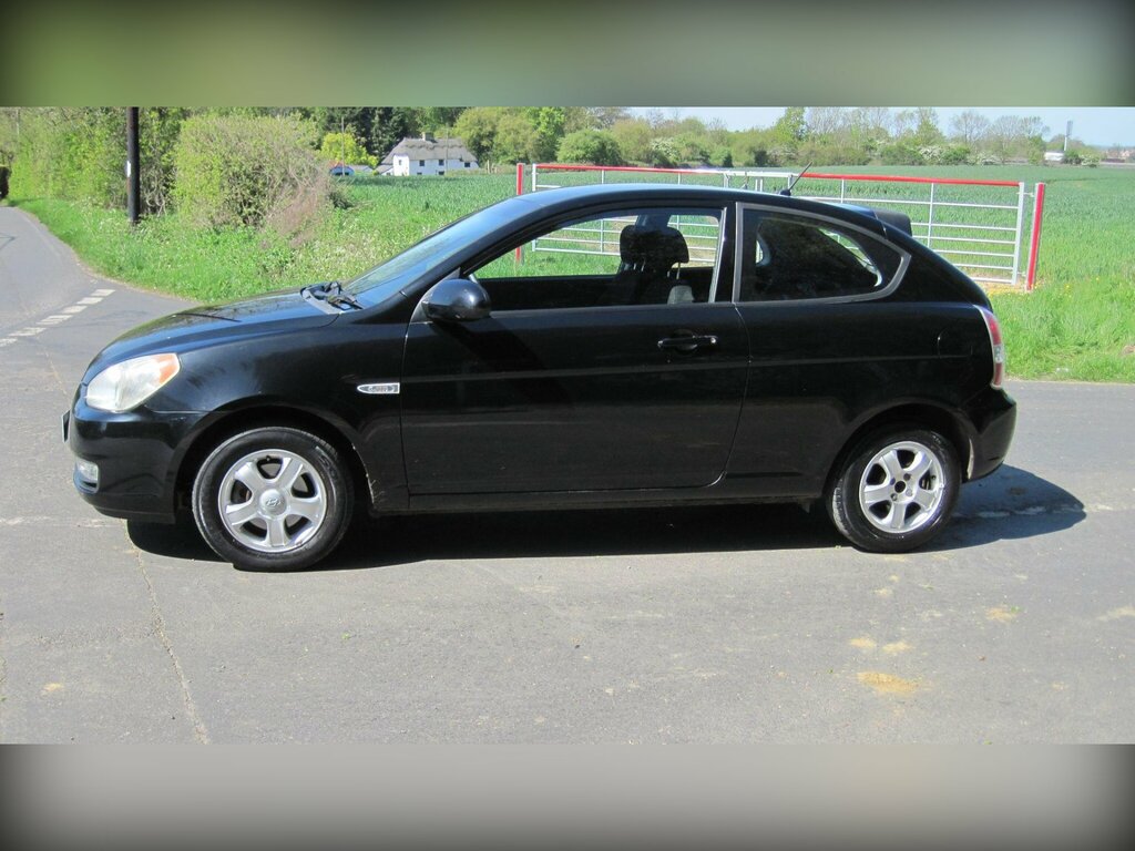 Hyundai Accent 1.4 Atlantic Black #6