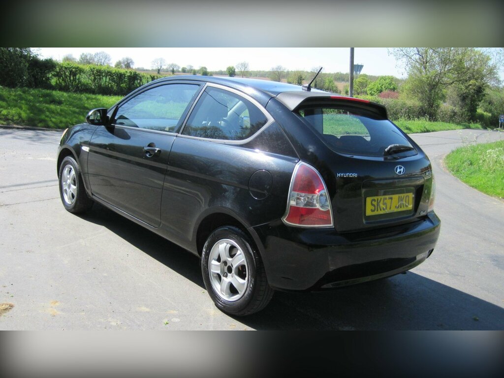 Hyundai Accent 1.4 Atlantic Blue #11
