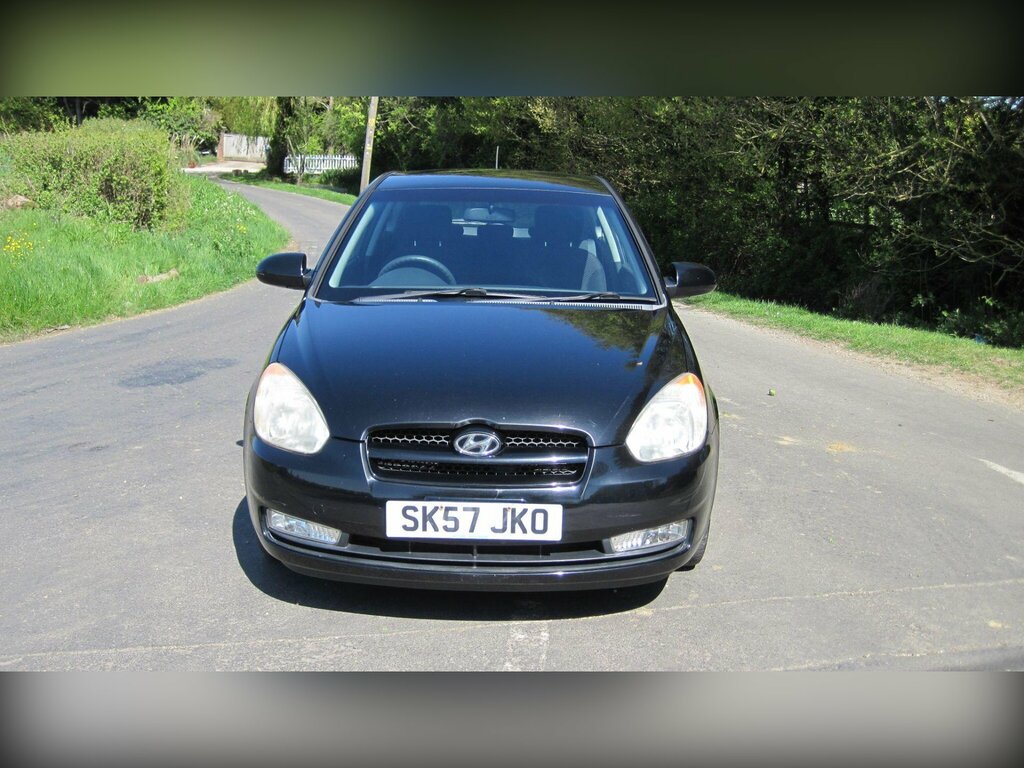 Hyundai Accent 1.4 Atlantic Black #3