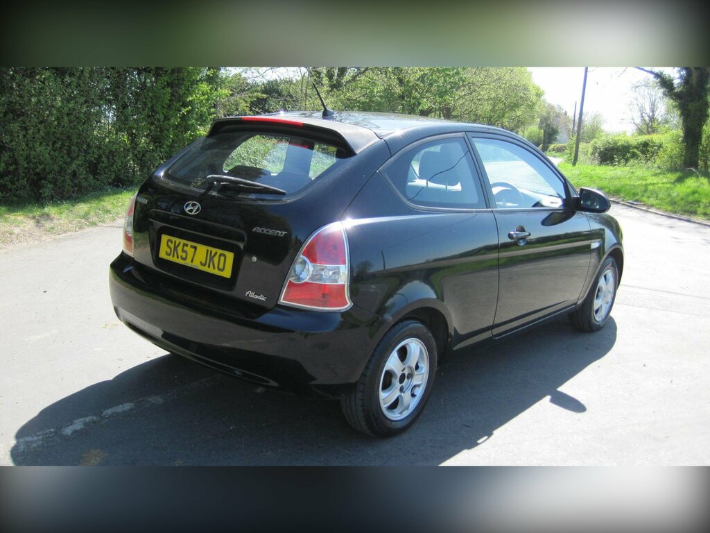 Hyundai Accent 1.4 Atlantic Blue #13