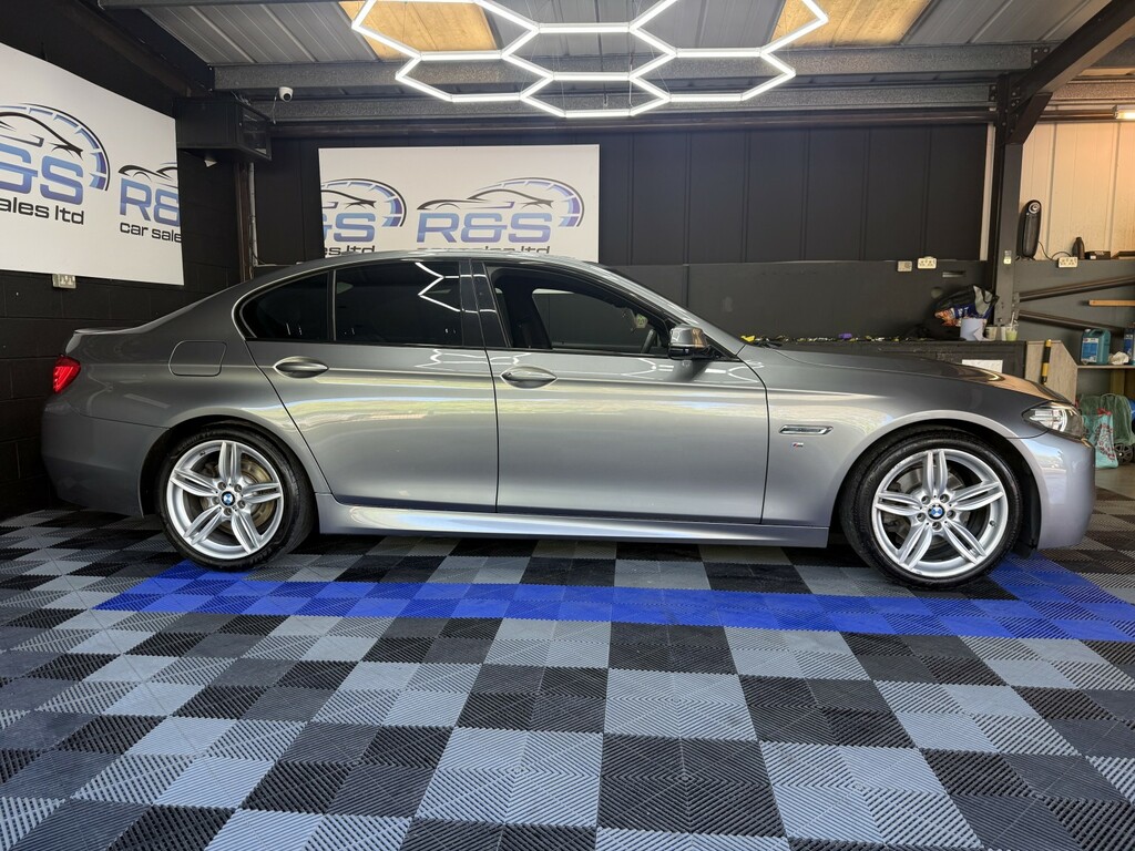 BMW 5 Series 2.0 520D M Sport Saloon 2014 YL14OLC Grey #4
