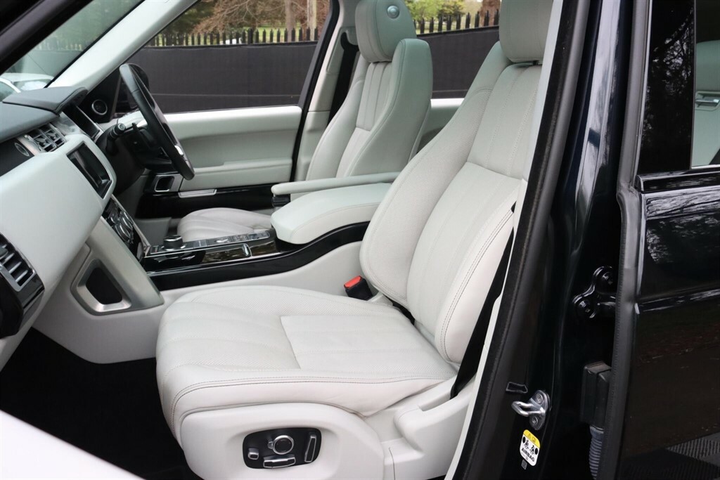 Land Rover Range Rover 4.4 Sd V8 Vogue Se 4Wd Euro 6 Ss KY67GGX Black #5