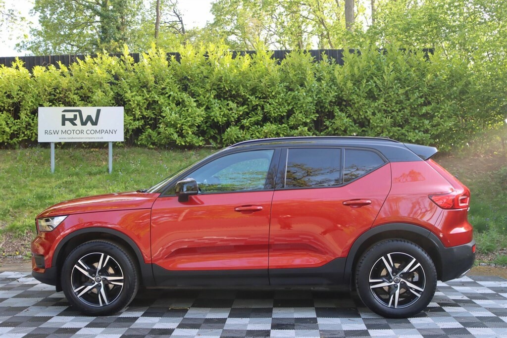 Volvo XC40 1.5 T3 R-design Euro 6 Ss Red