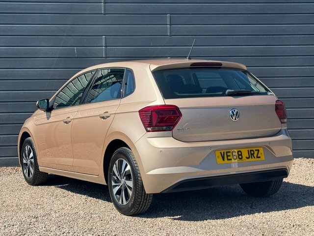 Volkswagen Polo 2019 1.0 Tsi Gpf Se Hatchback VE68JRZ Beige #2