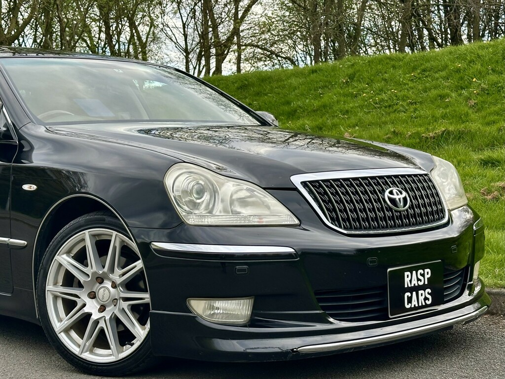Toyota Crown Saloon Hybrid 3450Cc 202020 Silver #3
