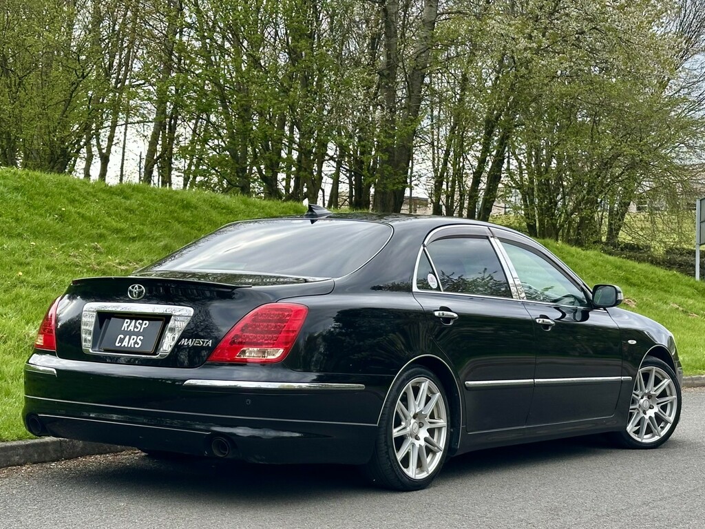 Toyota Crown Saloon Hybrid 3450Cc 202020 Silver #10