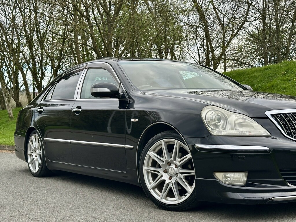 Toyota Crown Saloon Hybrid 3450Cc 202020 Silver #4