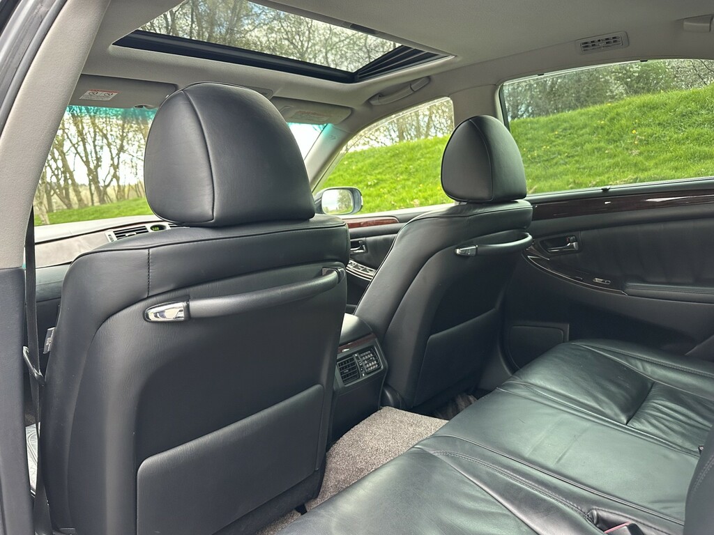 Toyota Crown Saloon Hybrid 3450Cc 202020 Silver #35