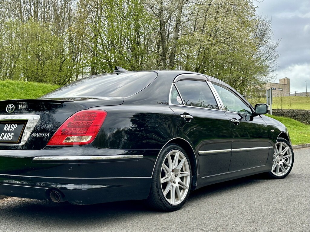Toyota Crown Saloon Hybrid 3450Cc 202020 Silver #9