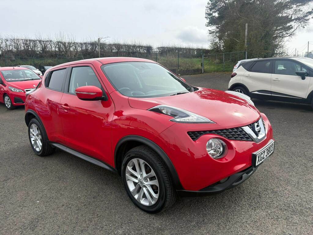 Nissan Juke 1.2 Dig-t Acenta Red