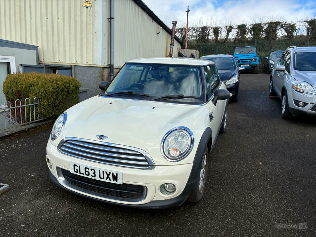 Mini Hatch 1.6 One D White #3