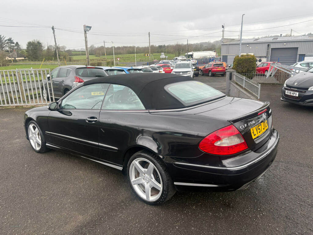 Mercedes-Benz Petrol White #3