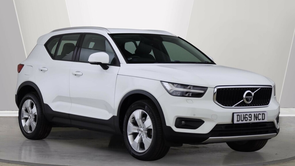 Volvo XC40 T4 Awd Momentum Pro Intellisafe Surround, 360 Cam White