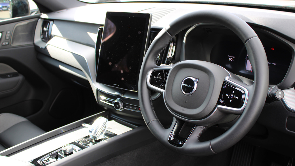 Volvo XC60 T6 Awd Phev Plus Black Edition Harmankardon Soun RF25UNY #4
