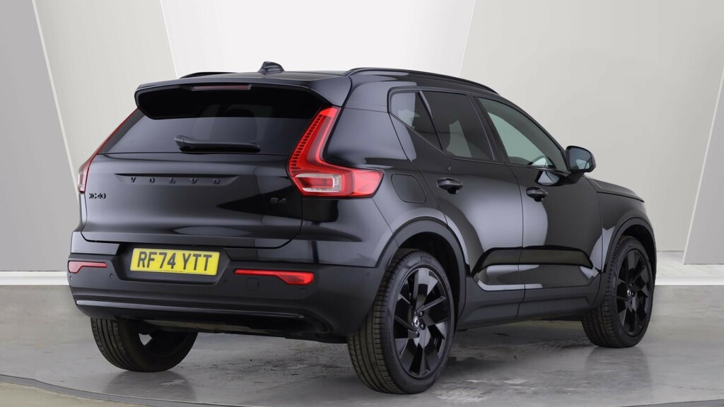 Volvo XC40 B4 P Ultra Black Edition Sunroof, Harmankardon RF74YTT #2