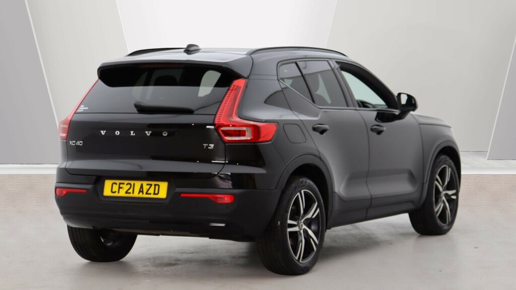 Volvo XC40 T3 R-design Lounge Driver Assist Pack, Tow CF21AZD #2