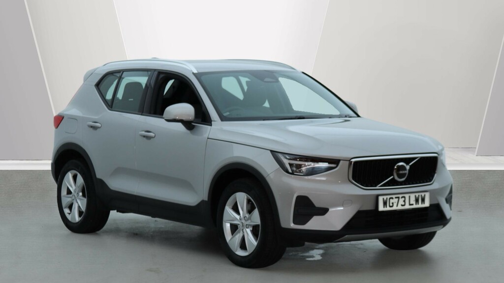 Volvo XC40 B3 P Core Park Assist, Heated Seats, Apple Carp