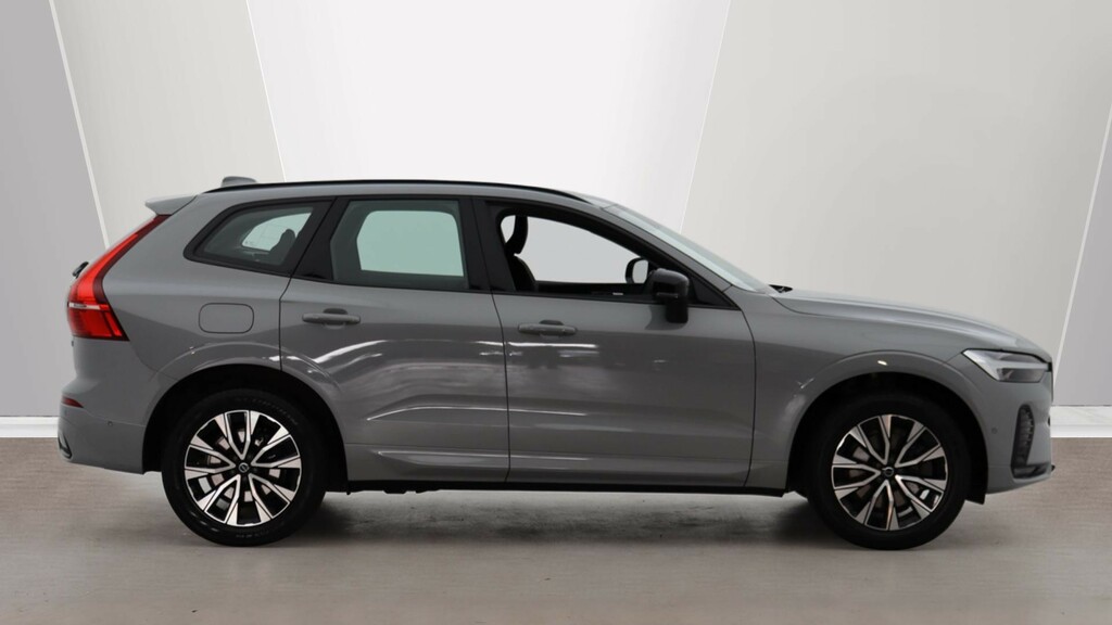 Volvo XC60 B5 P Awd Plus Dark Harmankardon Sound, 360 Cam YE73WCJ #3