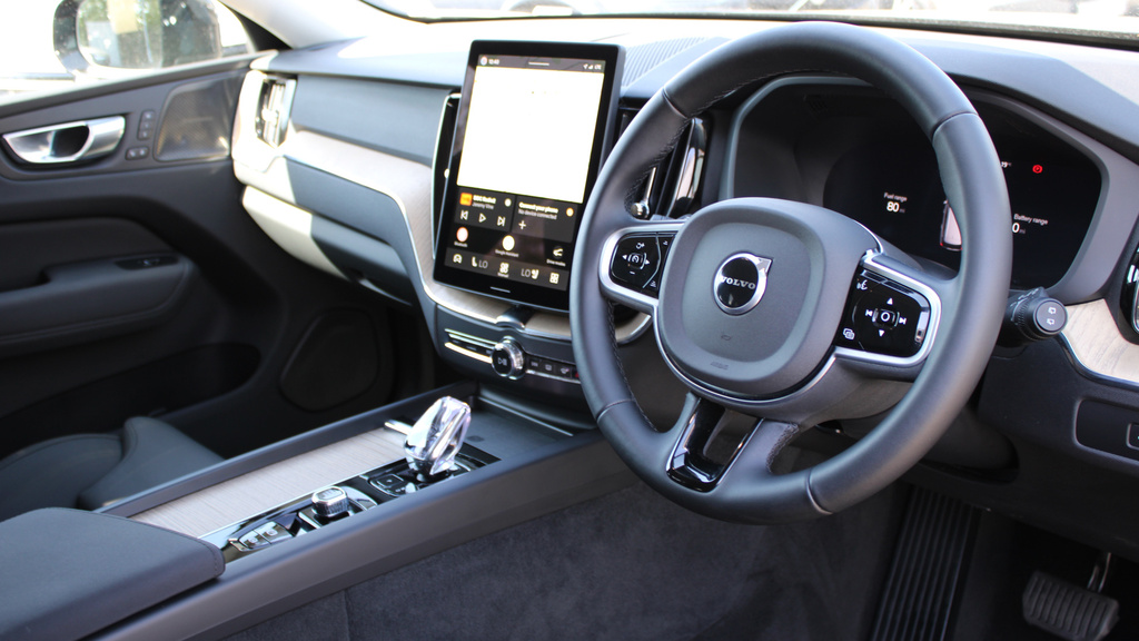 Volvo XC60 T6 Awd Phev Plus Dark Harmankardon Sound, 360 Ca RV75CNJ #4