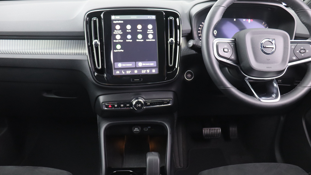 Volvo XC40 B3 P Plus Black Edition Park Camera, Heated Sea RV25ZKL #5