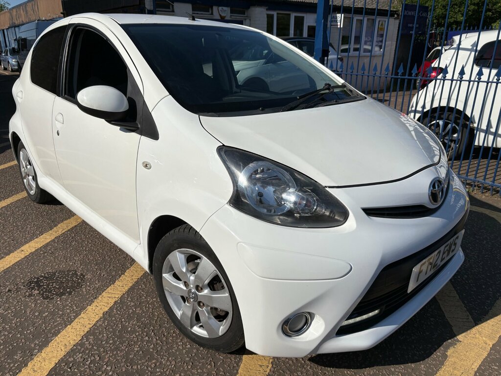 Toyota Aygo 1.0 Vvt-i Fire Hatchback - 20 Road Tax White